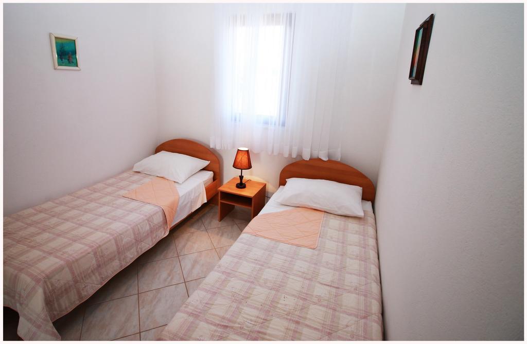 Apartment Benjamin Рогозниця Екстер'єр фото