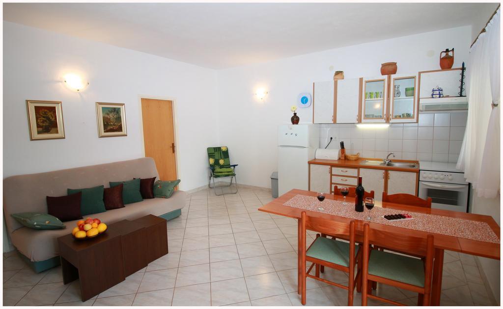 Apartment Benjamin Рогозниця Екстер'єр фото
